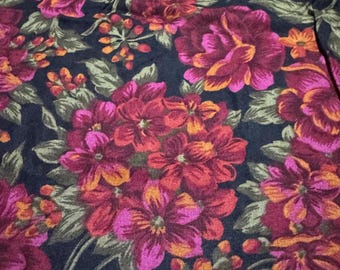 Floral Bouquet on Black 340B