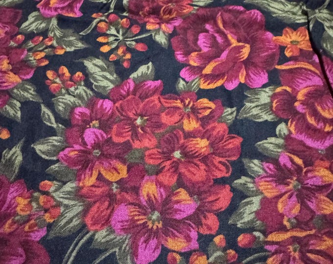 Floral Bouquet on Black 340B