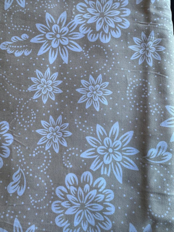 Soft Taupe Floral Vine Print – Upholstery Fabric 164