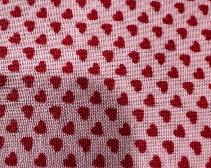 Mini Red Hearts on Pink 192