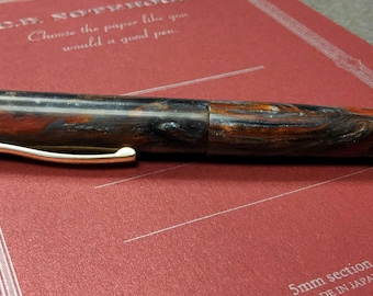 Pluma estilográfica personalizada hecha a mano