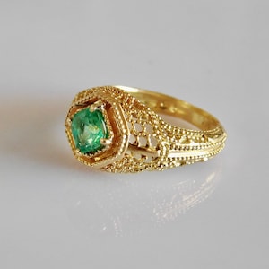 Exquisite Emerald Frequency Ring in 18k Solid Gold | AAA Grade Columbian Emerald | Customizable in 14k or 18k Gold | Free Worldwide Shipping
