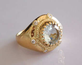 Gold aquamarine & diamond ring in 18k solid gold