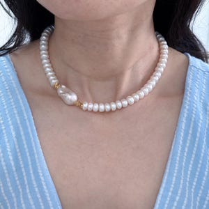 Lustrous Freshwater Pearls With Large Pink Baroque Pearl Necklace, Unique Gift for Pearl Lovers, Gift for Women, Gift For Mother’s Day