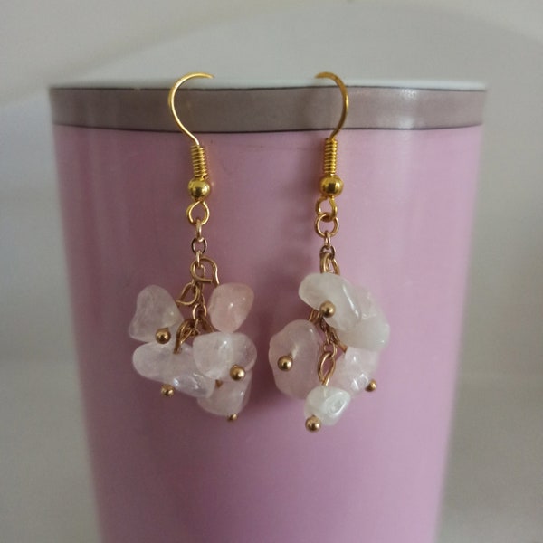 Boucles d'oreilles grappe de quartz rose