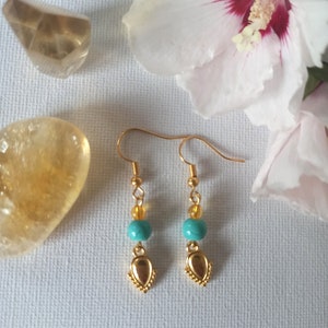 Boho chic dangling earrings