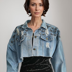 Narok, einzigartige bestickte Jeansjacke