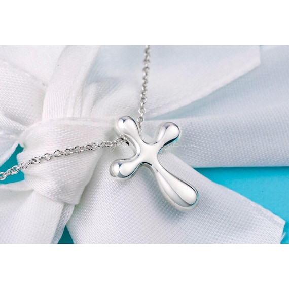 Vintage Tiffany & Co. Elsa Peretti Cross Pendant Crucifix Necklace