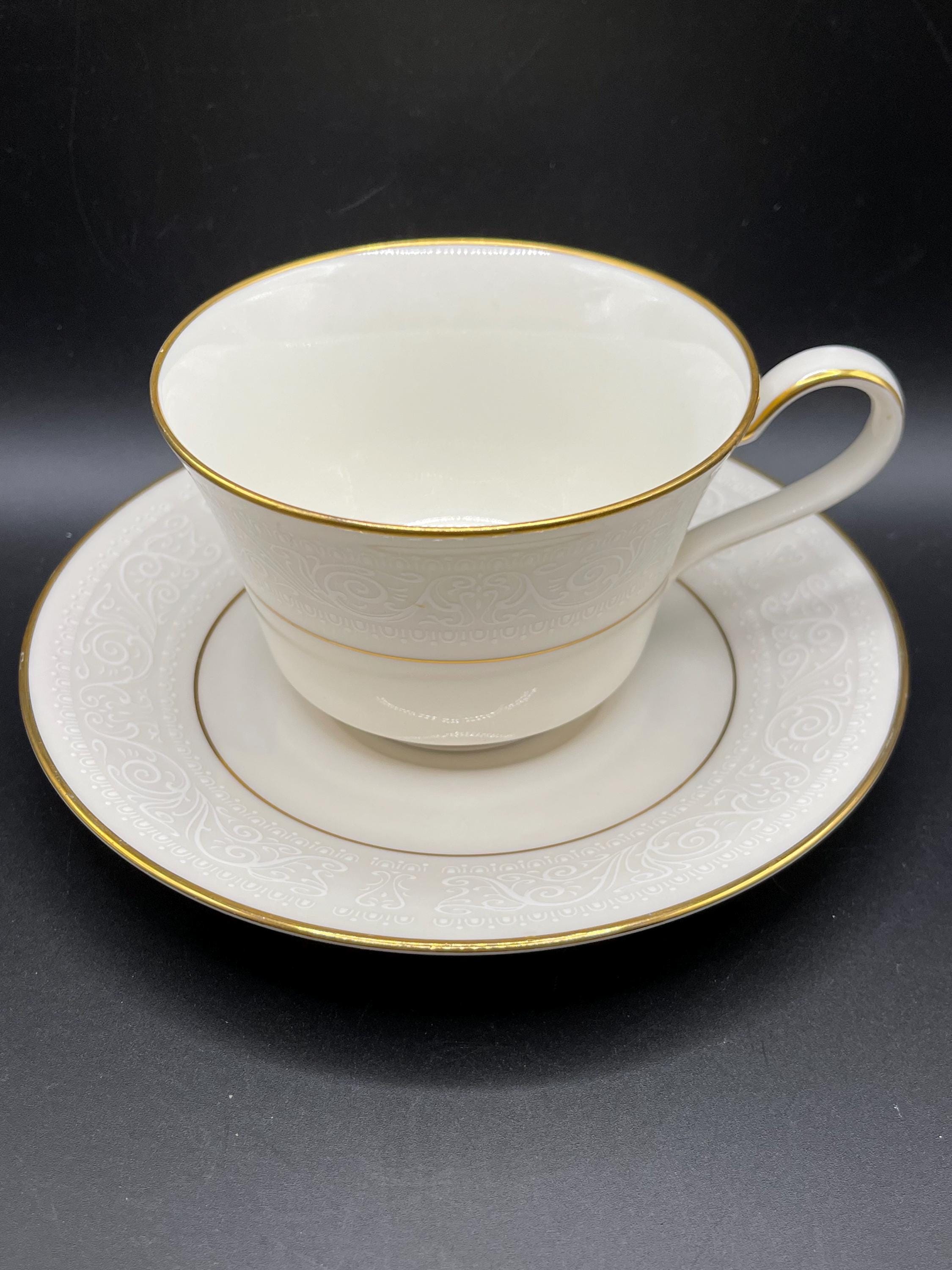 NORITAKE Ivory China 皿 ティーカップ セット NORITAKE Ivory China 皿 ティーカップ セット ノ リ タ ケ チャイナ