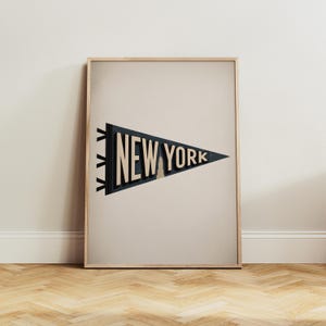 Vintage New York Pennant Flag Print: Retro Travel Art (Digital Download)