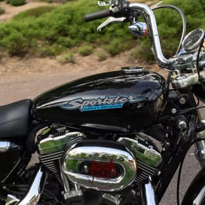 kit 2 Adesivi Harley-Davidson Vintage – Sticker Custom laminati per Moto sportster 883 hd Decal Moto Tank H-D