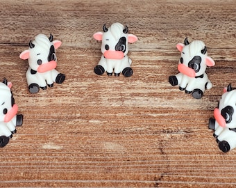 Baby Cow Sitting, Magnetic, Multicolor, 3d Printed, 1.125 inches tall, Minatures