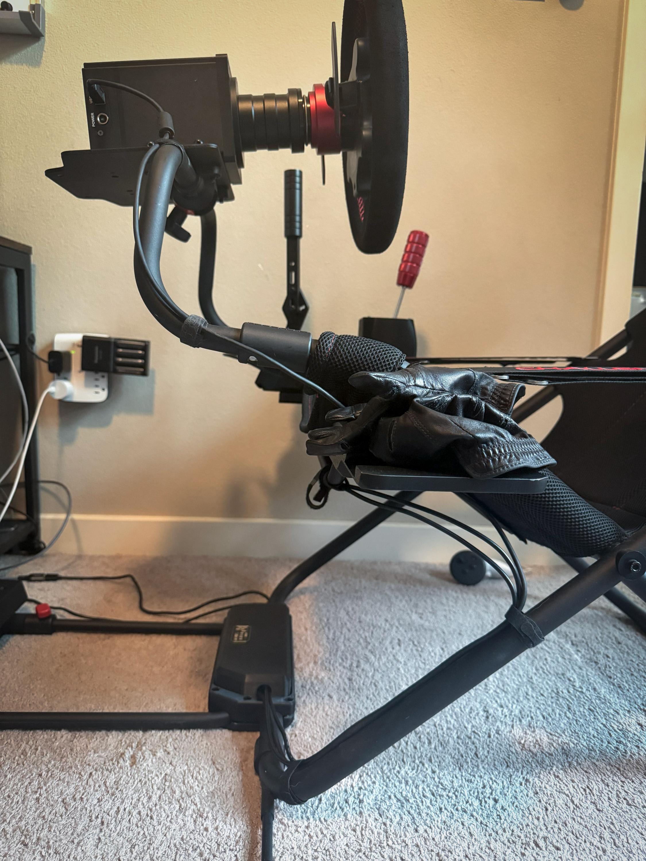 Amazon.com: Playseat Challenge Racing Simulator Cockpit