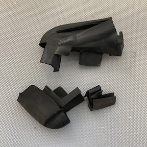Saab C 900 Convertible Windshield Pillar Seals