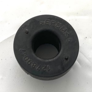 May include: Black rubber grommet with the text "EPDM 5" and "17106847" printed on the side.