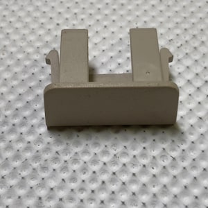 1998-2005 Saab 9 5 Headliner Clamp 4748281