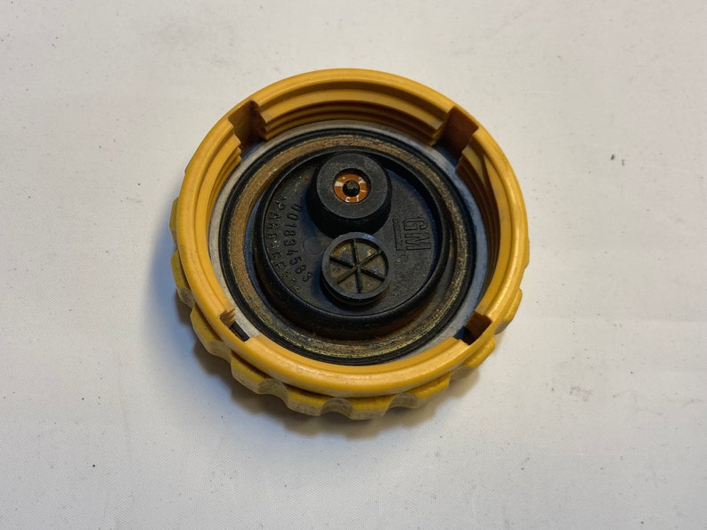 Saab 900 NG Coolant Reservoir Expansion Tank Cap 4395513 4366770 - Etsy