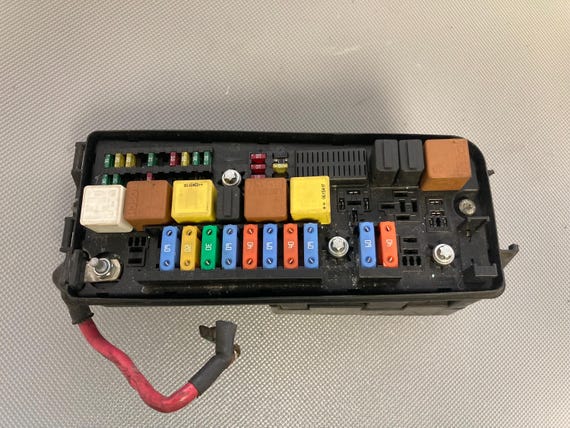 Saab 9 3 UEC Module -fuse Box 12824877 12800998 12761555