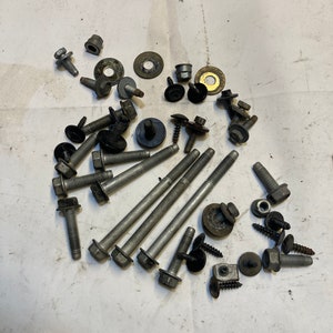 Saab 9 5 NG Screws Bolts
