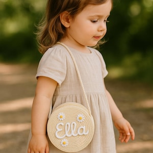 Custom Toddler Straw Bag with Name – Personalized Round Crossbody Purse, Daisy Summer Bag for Girls, Cute Gift Idea