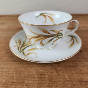 1960s Dinnerware, Fall Cup & Saucer Set, Puritan China &quot;Wheat&quot; Cups, Rustic Tableware, Farmhouse Drinkware, Thanksgiving Decor - Set of 2