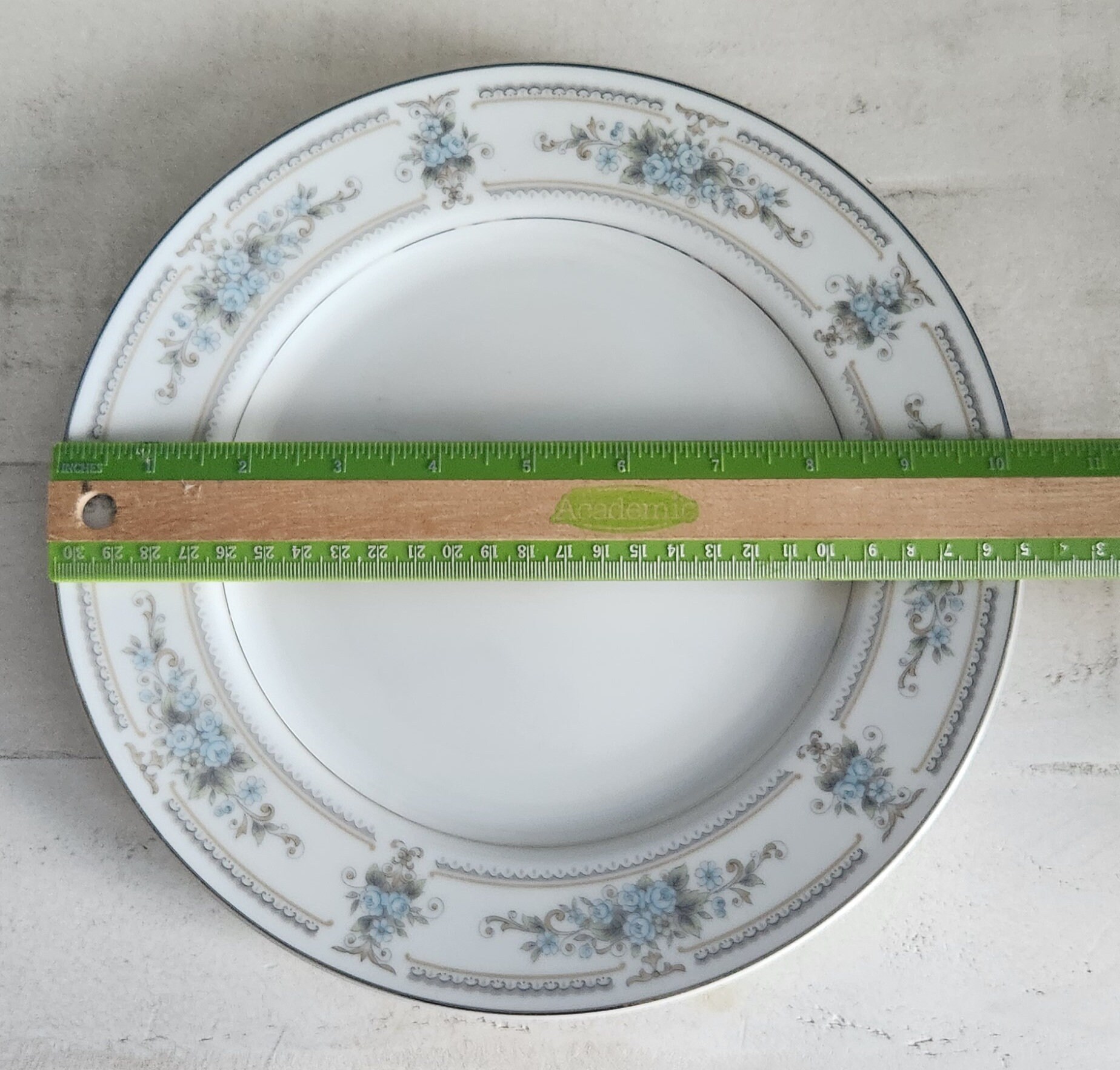 Vintage Elington Fine Porcelain China Dinner Plates, Blue