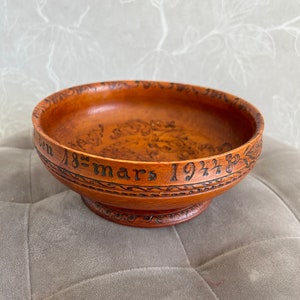 Antique Norwegian rosemaling bowl from 1944 folk art of Norway
