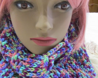 Hand crocheted soft pastel neck warmer cowl.  Made with acrylic yarn for easy care.  Very soft and warm.