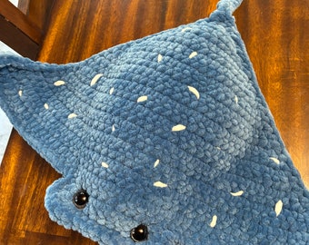 Peluche de raya de ganchillo grande / Juguete de manta raya personalizado