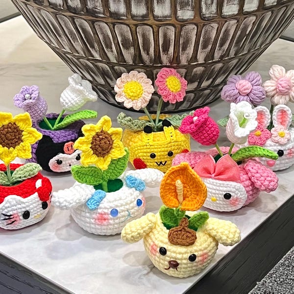 Handvirkade söta figurer i kruka | Hello Kitty Kuromi Cinnamoroll Min melodi Pikachu present högtid födelsedag årsdag julklapp
