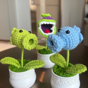 Handmade Crochet Peashooter & Chomper in pot | gift holiday birthday anniversary surprise decoration|Boys Girls Kids|Plants vs Zombies