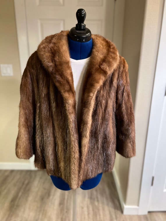 Chestnut brown short vintage mink coat size Medium