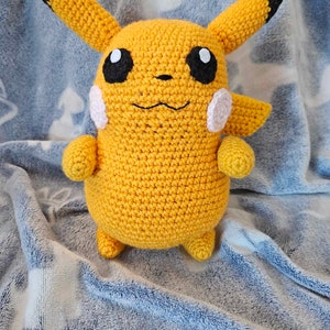 Glanzende Pikachu gehaakte pluche