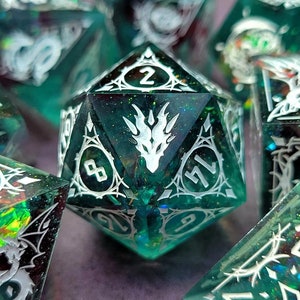 Nebula's Mist - Dragon Dice Set - DnD Polyhedral Sharp Edge Resin Dragon Dice