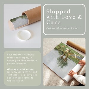 Op de afbeelding: Een hand rolt een opgerolde print uit. De print is een landschapschilderij met bomen en een bewolkte lucht. De tekst "Shipped with Love & Care" staat op een lichtgroene achtergrond. De tekst "Just unroll, relax, and enjoy" staat onder de tekst "Shipped with Love & Care".