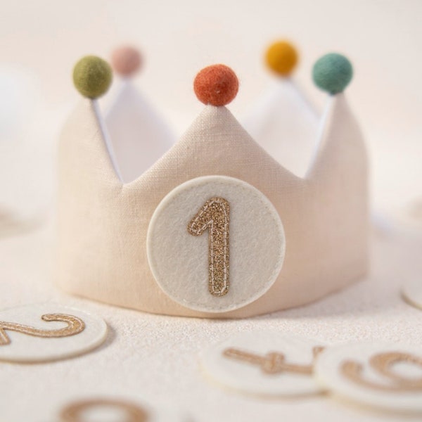 Personalisierte Geburtstagskrone für Baby- und Kindergeburtstag| Stoffkrone aus Musselin |Party Krone mit Alter|
