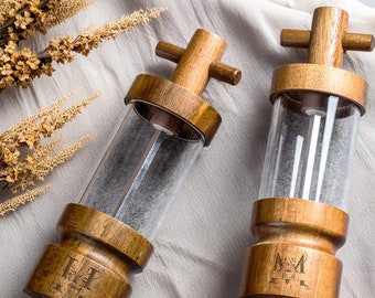 Personalized Wooden Salt and Pepper Grinder, Wood Pepper Grinder, Handcrafted Salt and Pepper Mill,Salt and Pepper Shaker