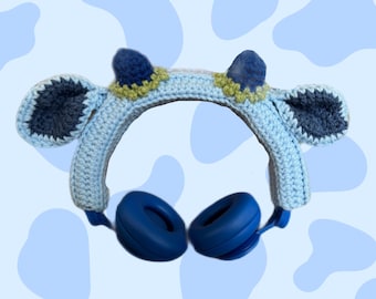 Blueberry cow headphone cover crochet pattern