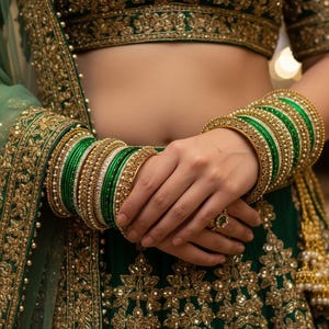 Kleines grünes Armreifen Set/ indisch / pakistanische / Schmuck / Mode Armband