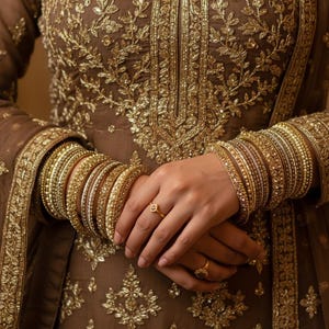 Small Brown Bangle Set | Indian Pakistani Jewelry | Fashion Bracelet Stack