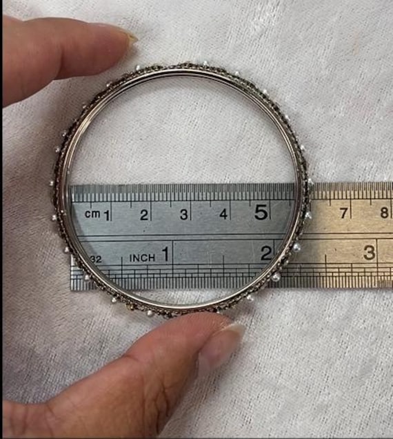 To Check Bangle Size!