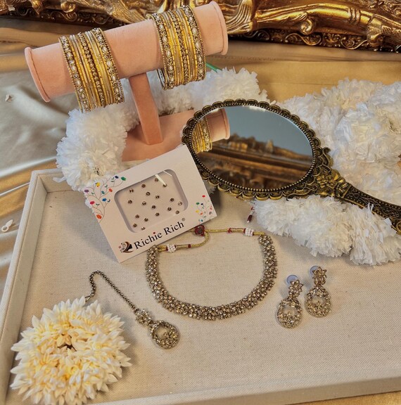 Golden Bridesmaid Gift Box Wedding Guest Mendhi Party Jewellery