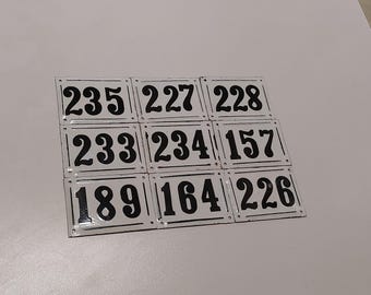 Stary emaliowany radziecki numer domu: 226, 164, 189, 157, 234, 233, 228, 235