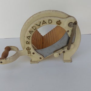 Raadvad bread cutter, antique , white, retro, vintage, rustic decor, shabby kitchen decor, denmark bread cutter, made in denmark