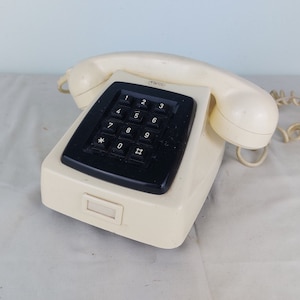 Retro white phone, desk phone, vintage phone, retro phone, cool, unique, retro, vintage, gift, gift idea, home decor, office decor 90s