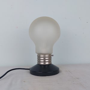Große Glühbirnenlampe, Nachtlampe, Vintage Glühbirnenlampe, Unikat Lampe, Retro Lampe, Geschenkidee, Wohndeko, 60er, 70er Jahre, moderne Lampe