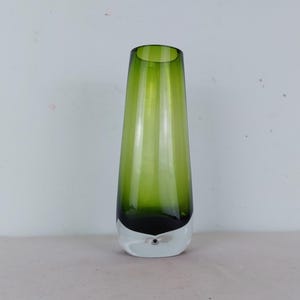 Mid-century Modern Scandinavian design art glass vase, green vase, vintage vase, sweden vase, collectable vase
