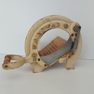 Raadvad bread cutter, antique , white, retro, vintage, rustic decor, shabby kitchen decor, denmark bread cutter, made in denmark
