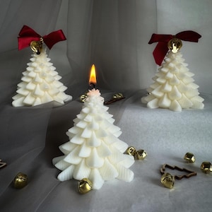 Weihnachtsbaumkerze - Kiefernduft, geschichtetes Tannendesign, Winterdekor