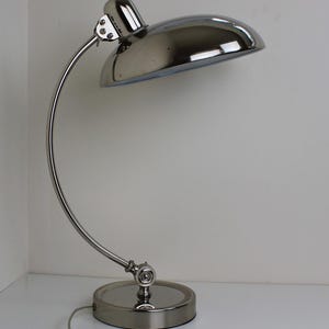 Chrome Desk Lamp with Curved Arm and Dome Shade – Mid-Century Style